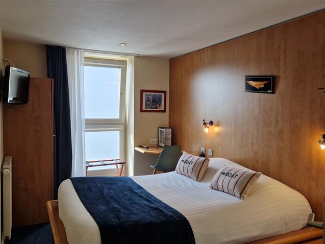 Chambre n°1, HOUAT, 1er étage, Vue Rivière lit 160 (10,15m²) - Hôtel Le Marin Auray