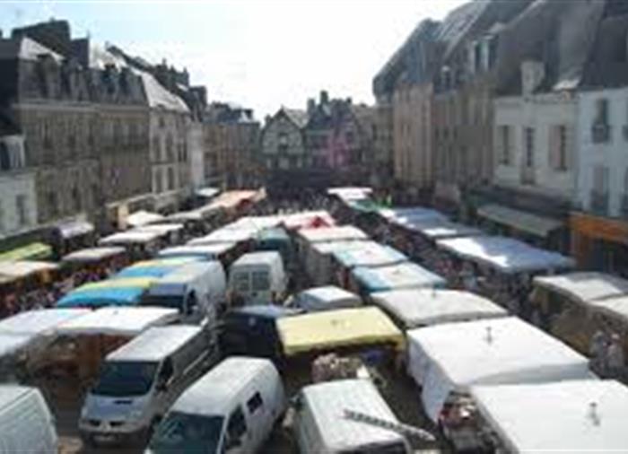 Le grand Marché tous les lundis