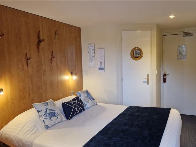 Chambre n°7 MOLENE 2ème étage, Lit 160, (10,65m²) - Hôtel Le Marin Auray