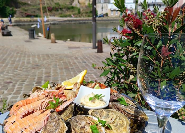 La Boissonnerie Place St Sauveur port de St Goustan Auray