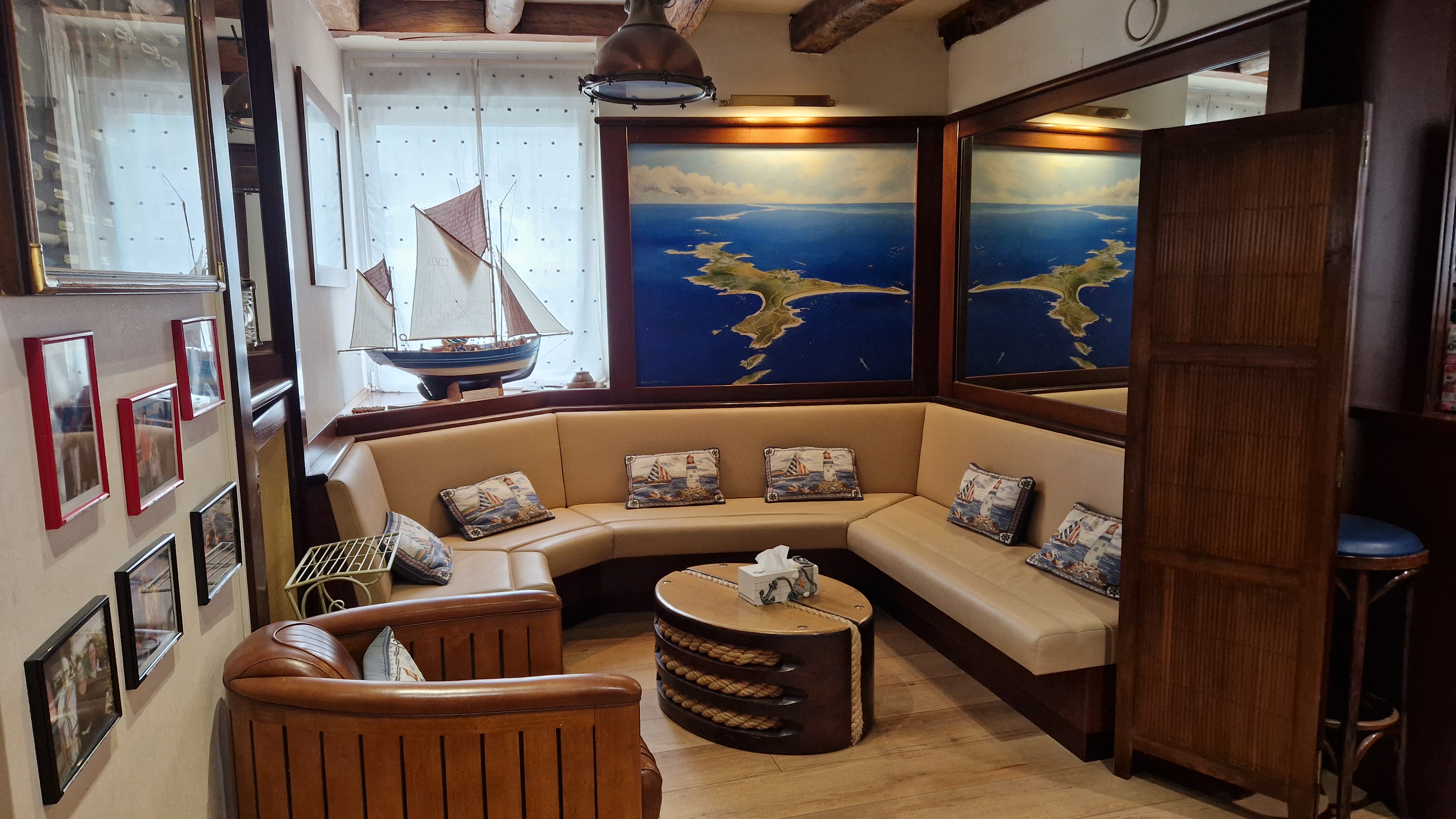 Bar et terrasse privés, saint goustan, 56